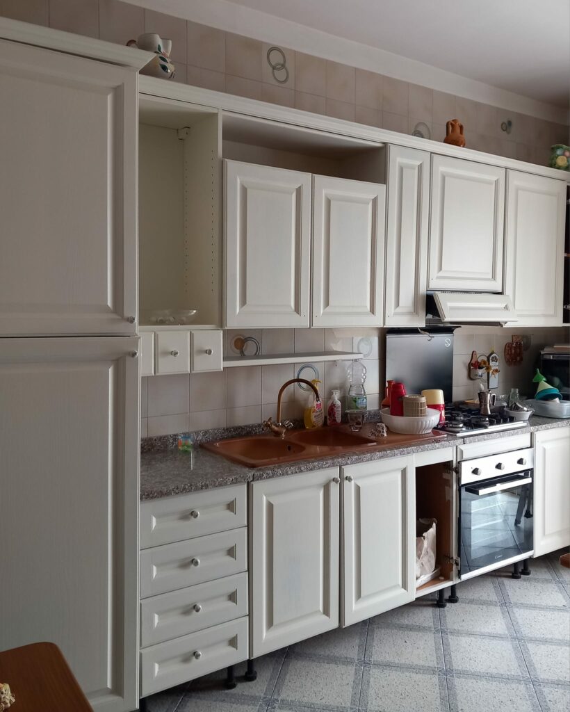 nuovo colore per la cucina vecchiotta