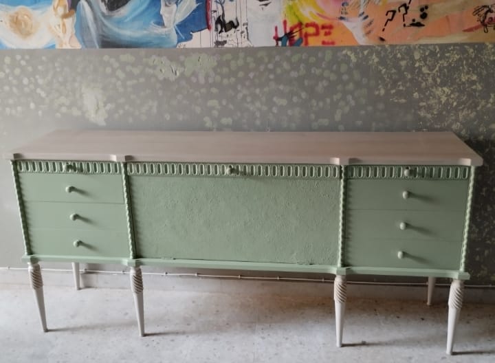 di necessità virtù come recuperare una vecchia credenza con effetto wow